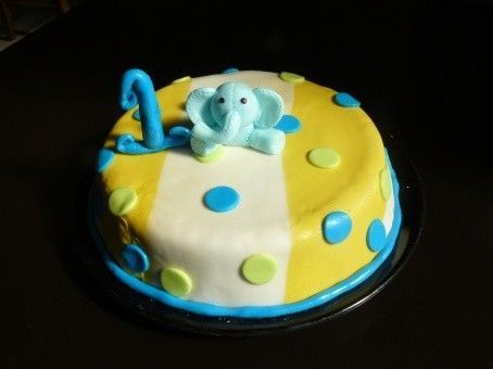 Gâteau d'anniversaire "Petit éléphant"
