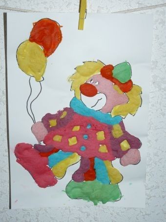 Clown en peinture "qui gonfle"